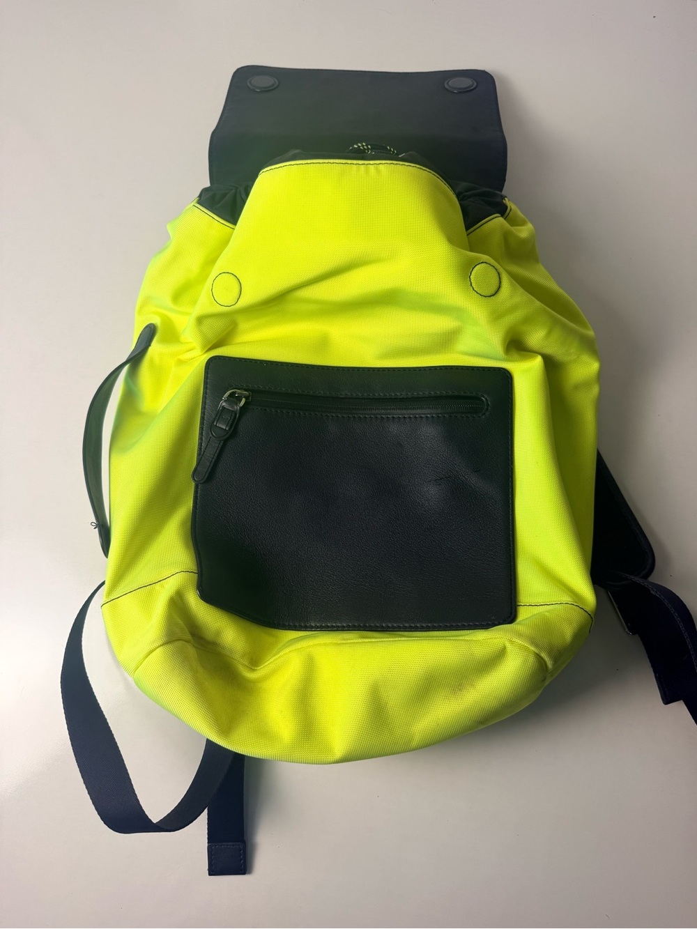 Michael Kors RARE Neon Yellow & Black Leather-Trim Brooklyn Backpack - Picture 2 of 9